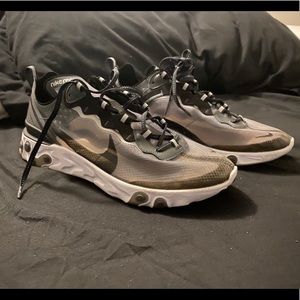 Nike React Element 87 black and white
